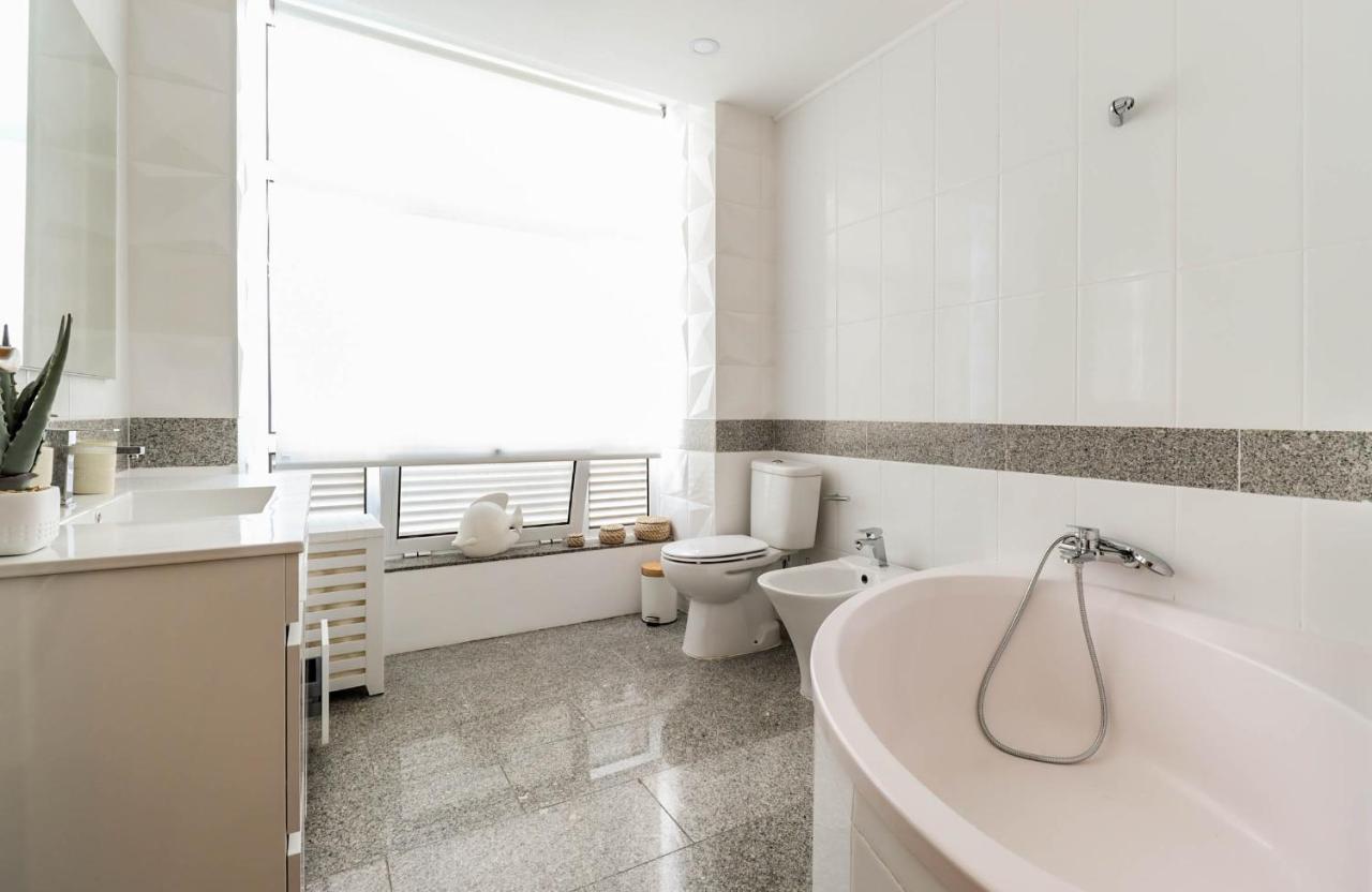 Flor Do Mar - Spacious Apartment With Balcony Vila Praia de Âncora Екстериор снимка